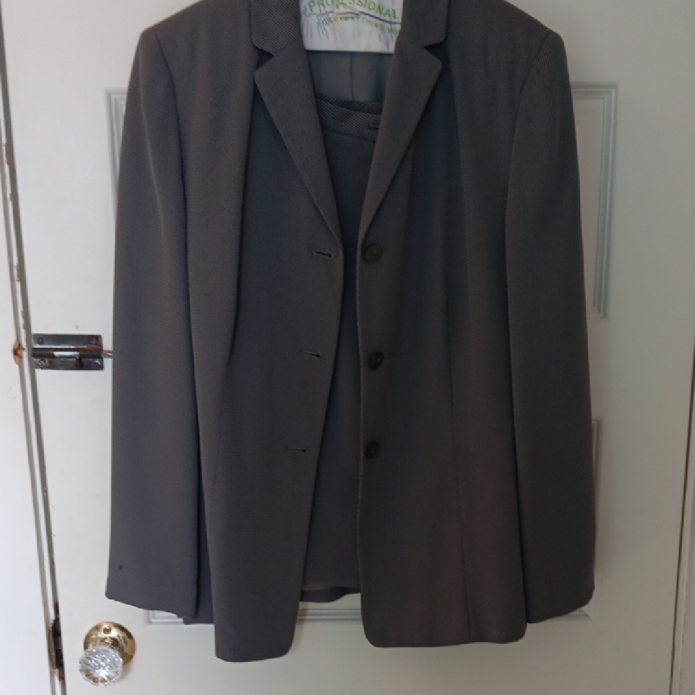 Ann Taylor The Loft Women's Light Gray Skirt Suit